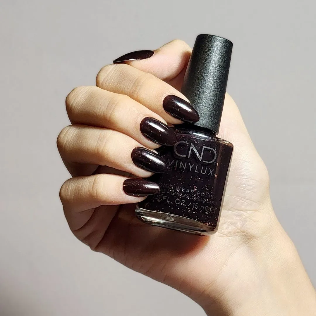 CND - Vinylux Poison Plum 0.5 oz - #198