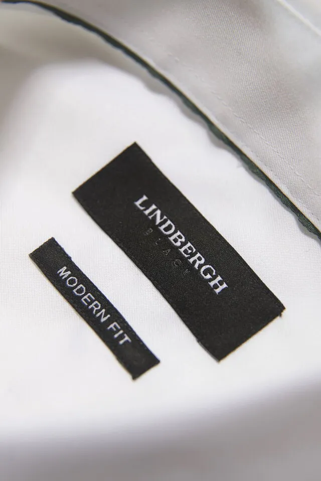 Lindbergh Plain Fine Twill Non Iron Stain Resistant Shirt | White
